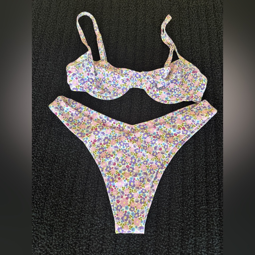 Kulani Kinis bikini set in Indie Maple (Lavender Floral)